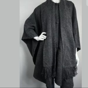 100% Alpaca Fleece Button Gray Poncho Cape
